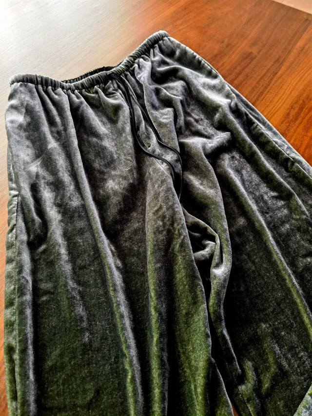 Therow 神裤系列 新出丝绒系列 主打色英国绿 日本进口丝绒面料
