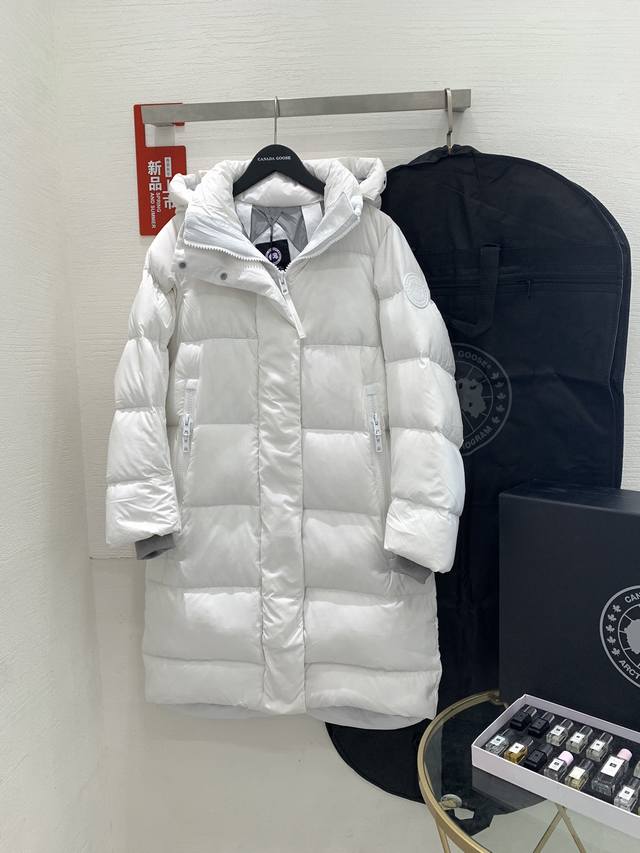 羽绒新款 重磅推荐 Canadagoose 顶级大鹅胶囊长款羽绒服 超级保暖 上身巨洋气 面料触感柔软 高冲绒 高蓬松 超美上身 黑色 白色 灰色 蓝色 码数