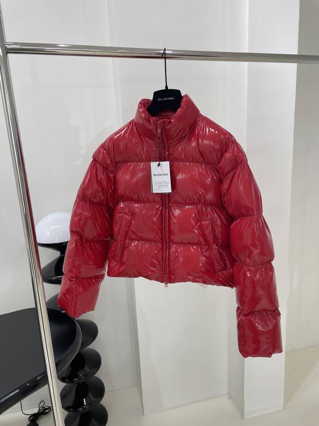 #23新品shrunk Puffer 夹克短款棉服 定制shrunk 闪亮涂层尼龙面料 小号版型剪裁 高立领双向拉链闭合 后领字母徽标标签 男女同款 闪耀黑 亮