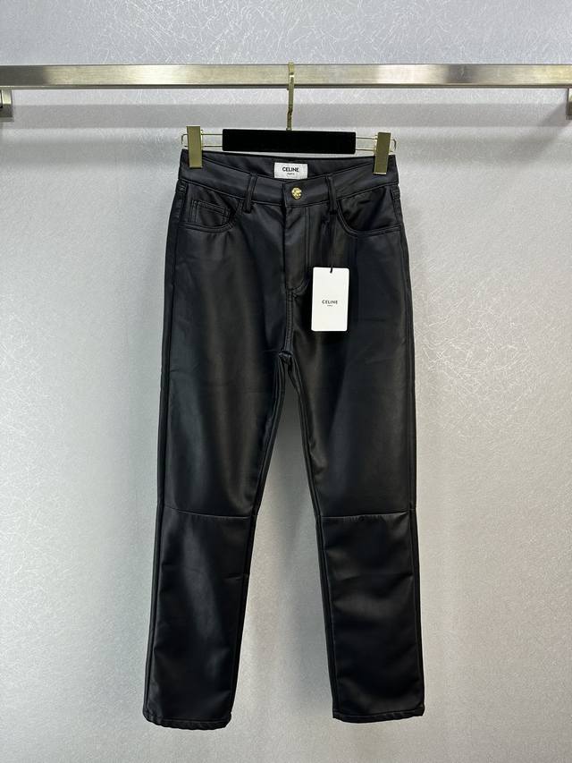 Celi* 23C最新款限定皮裤 超级酷炫 绝对不会出错的一款拼接超又辣又酷 1色3码sml T