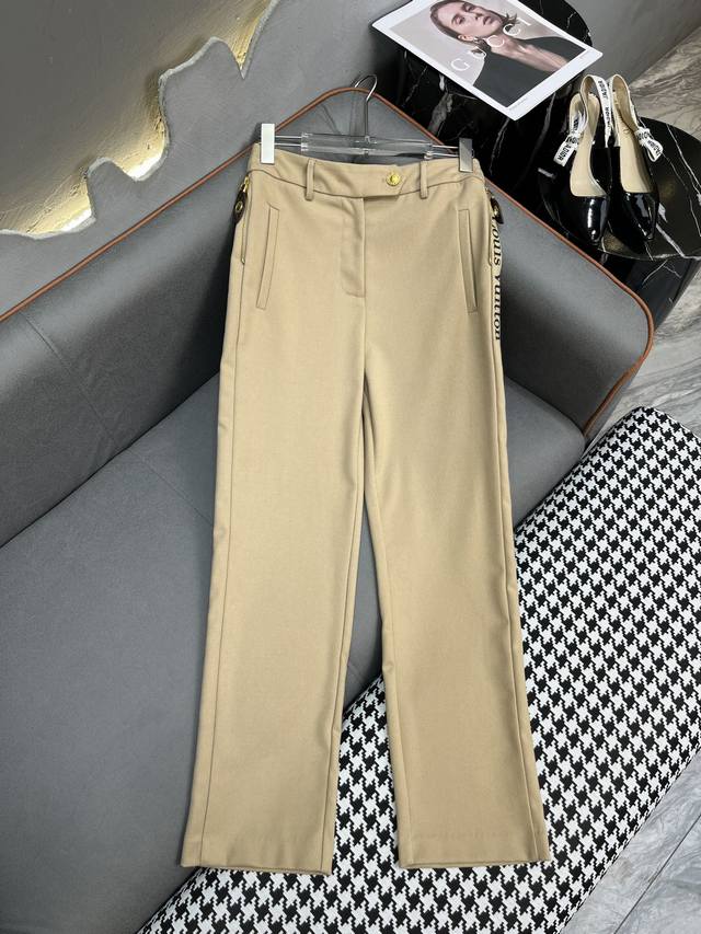 Louis Vuittx新款高腰铅笔裤 超显瘦显腿长 金属logo点缀 高级又时髦 Ddd 2色3码sml Ddd