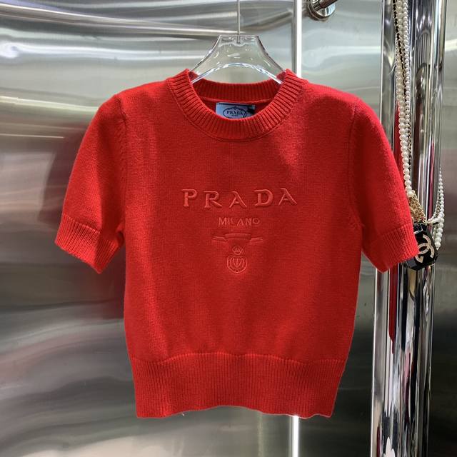 Prada24新款logo字母立体羊毛短袖 超正的颜色上身超显白单色sm