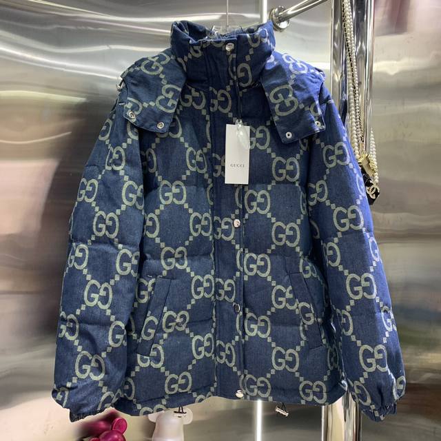 Gucci23秋冬新款羽绒服定制提花牛仔羽绒服 90%白鸭绒填充 复古味十足 宽松版型 男女同款sml