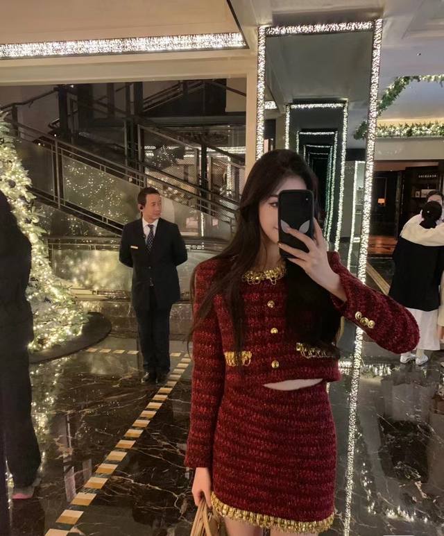 套装 圣诞过新年战袍高级感红色韩剧千金小香风外套短裙两件套装 B 码数:Smlxl