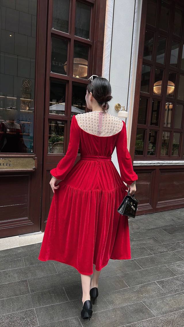 连衣裙 爆款推荐 进口丝绒钉珠精心打造立体剪裁完美塑形连衣裙4 红色 黑色 S一xl
