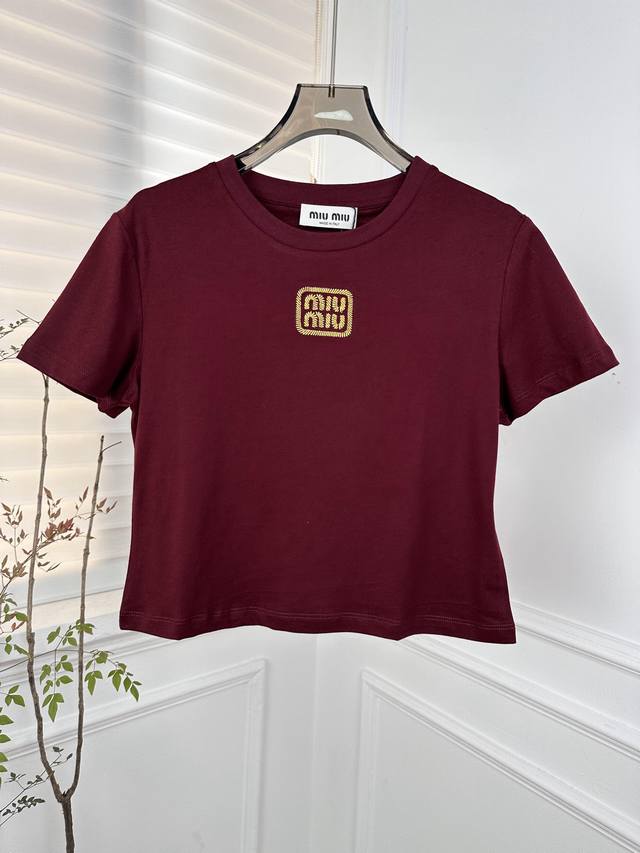 Miumi*时2024早春新品字母logo T恤 Yb购入开发 最高版本 丝光棉面料 简约时尚 现货sml