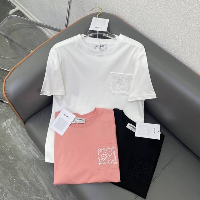 Chanel2024早春新款简约口袋刺绣logo字母t恤！黑色 白色 粉色sml