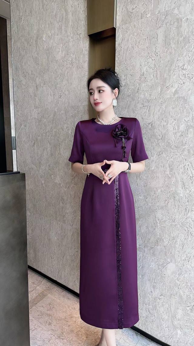 春夏新款连衣裙 品牌：喜妈妈系列 颜色：红色 紫色 码数：S～ Xl