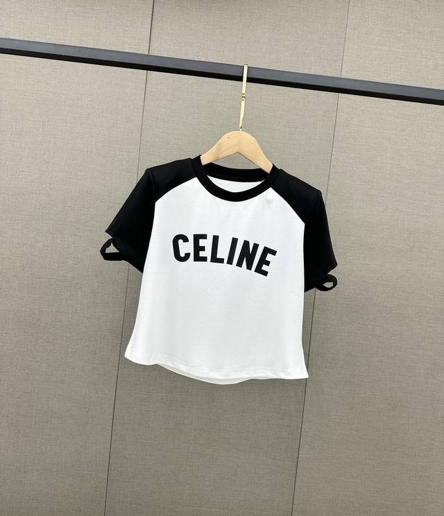 Celin-E 这款logo印花简约风百搭套装，采用基础的版型， 胸前采用印花logo字母点缀，简约又时髦的一款组合套装。 小宽松的合身版型，对各种身材都能很好