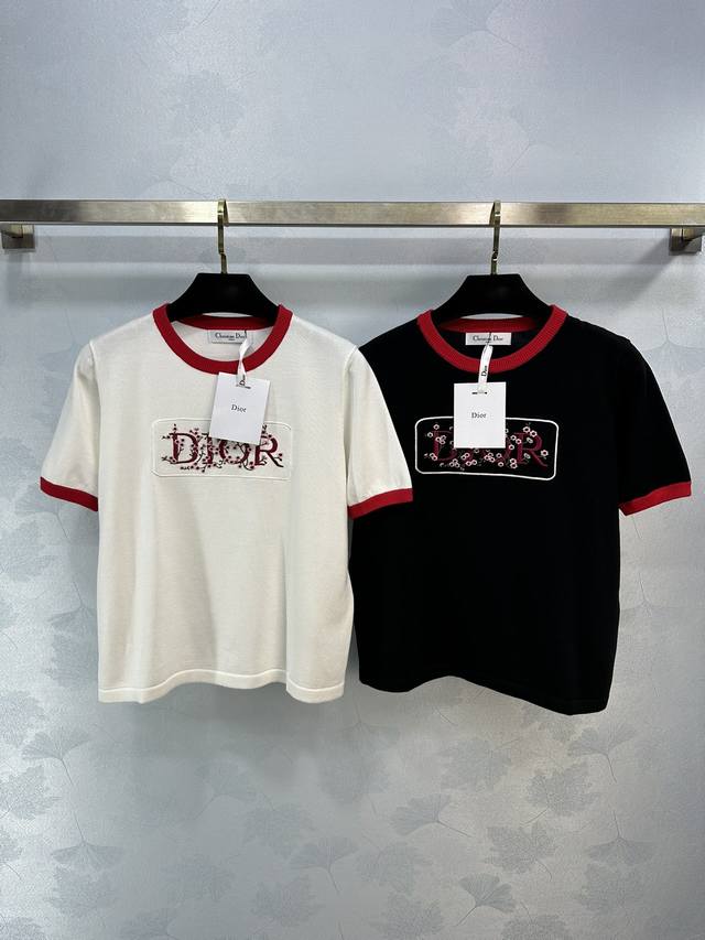 Dio*夏季新款针织上衣，极简元素设计搭配色包边和刺绣logo简约又百搭 2色3码sml。