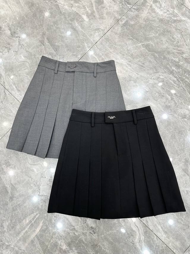 夏季新款不断上新p家手缝扣百褶显瘦裙 A版设计 前后设计不同，时尚感强 灰色黑色 Smlxl