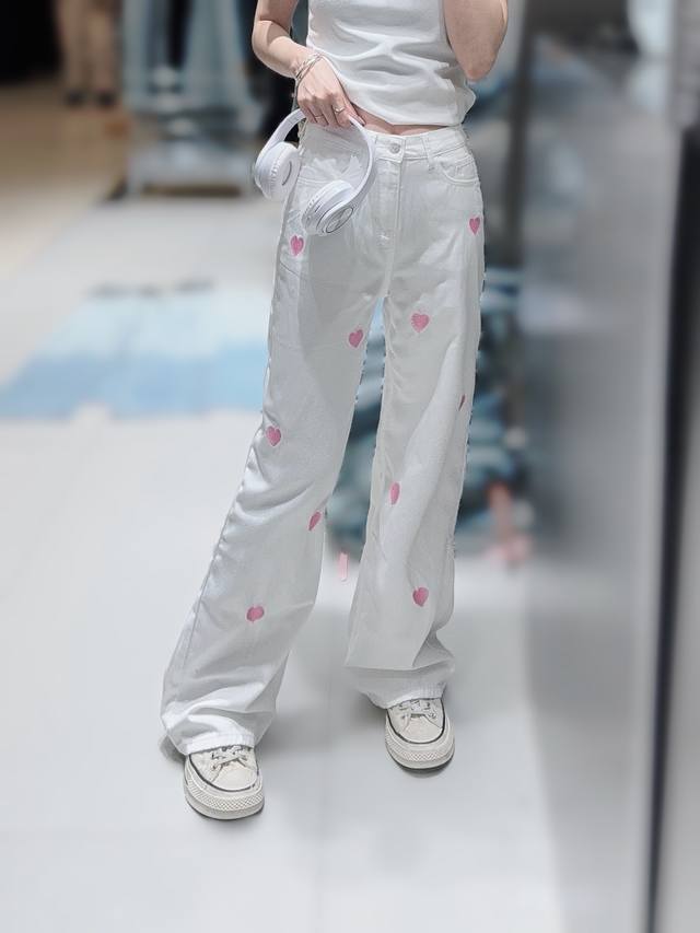 夏季新款小白裤 刺绣爱心工艺 白配粉 颜色超好看 面料超级柔软舒服 Smlxl