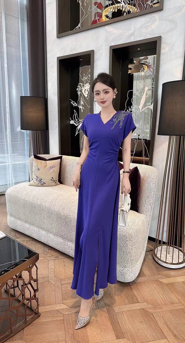 夏季新款连衣裙 品牌：土耳其系列 工艺：重工烫钻 颜色： 梅红 紫色 码数：S～Xxxl