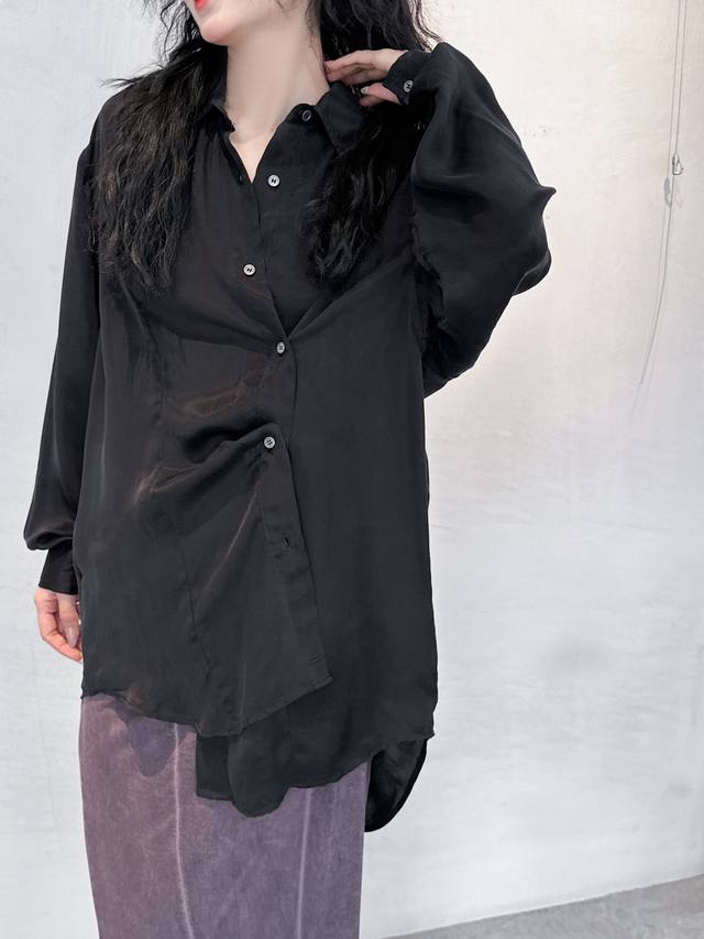 Rick Owens ｜新款衬衫，铜氨丝面料自带光泽感，定制面料质感超棒错位纽扣设计多穿法，Oversize版型，尺码sml ［洗涤须知：采用丝质专用洗涤剂，洗