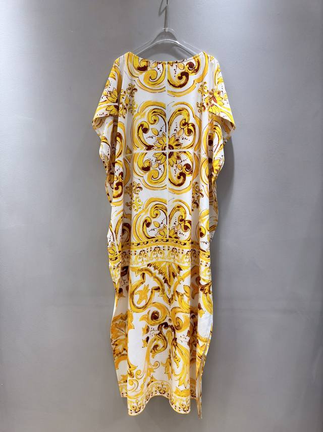 Dolce&Gabbana 2024新品黄色陶瓷印花罩衫连衣裙。Smlxl
