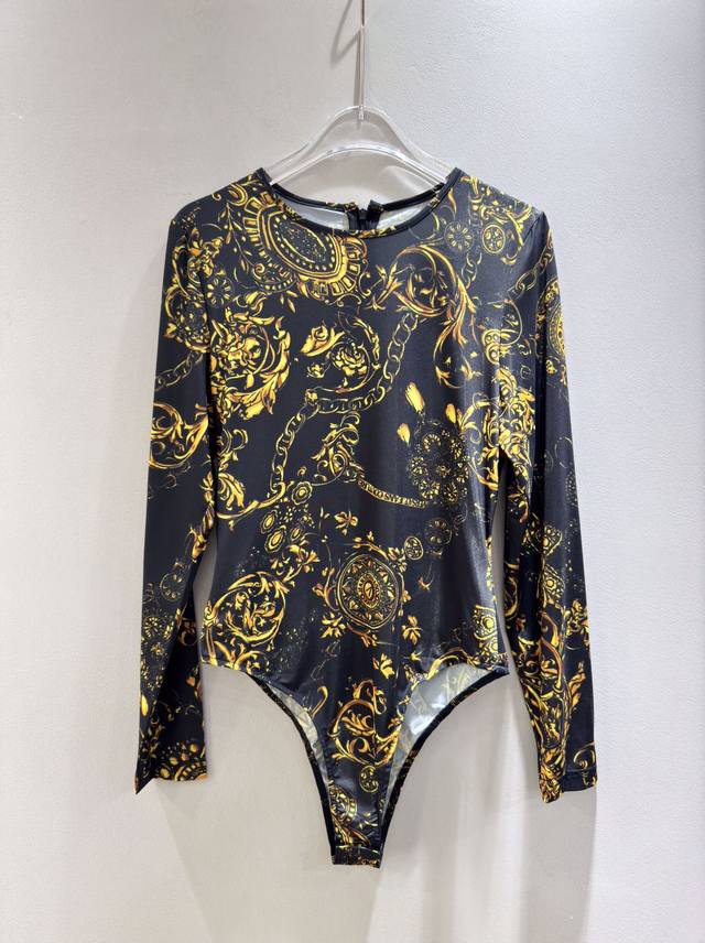 Versace范思哲 2024早秋新款女士 黑金色巴洛克印花小众设计修身显瘦长袖连体衣泳衣打底衣。Smlxl
