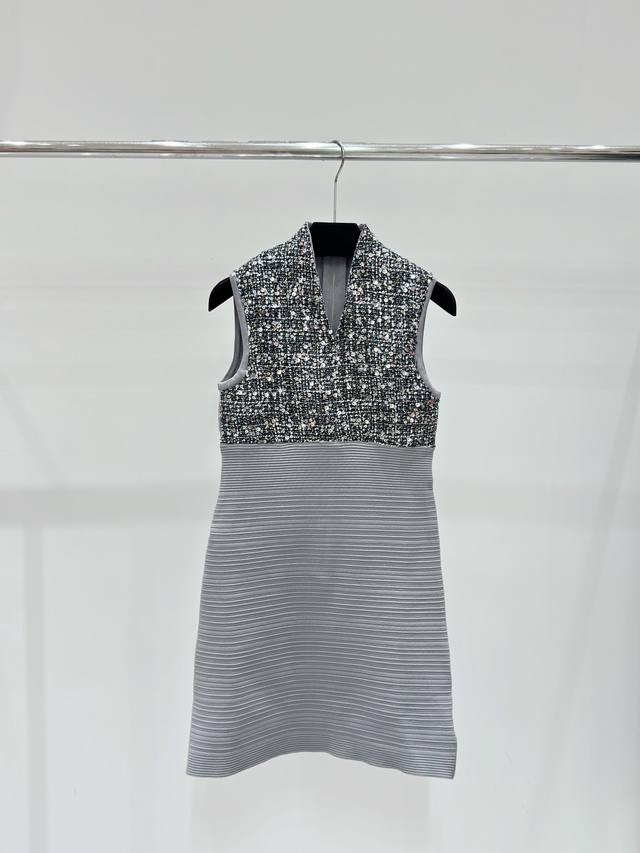 Ba家 春夏新款 重工钉珠无袖针织连衣裙 颜色：灰色 尺码：36.38.40